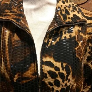 Animal print zipped jacket